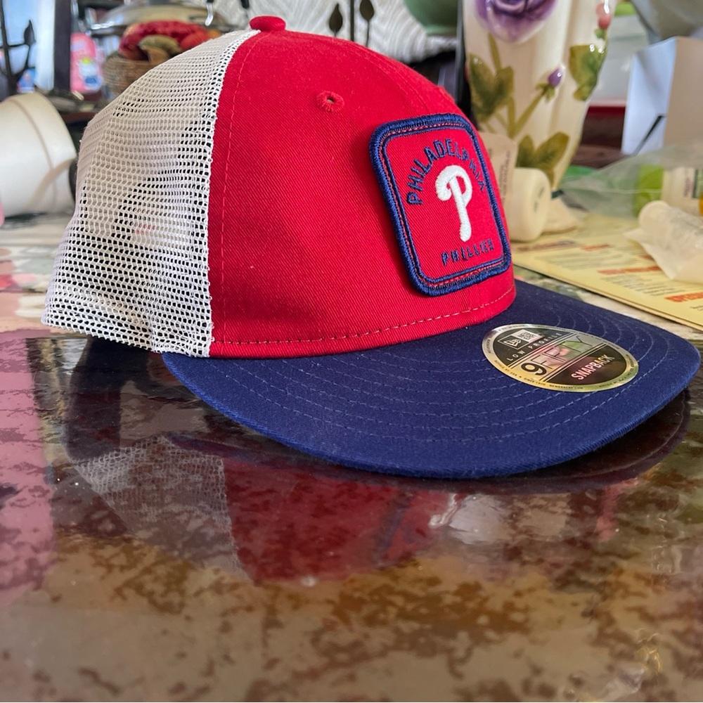 New Era 9Fifty Philaedlphia Philles  Red Blue Snapback Trucker Hat OSFM NWT